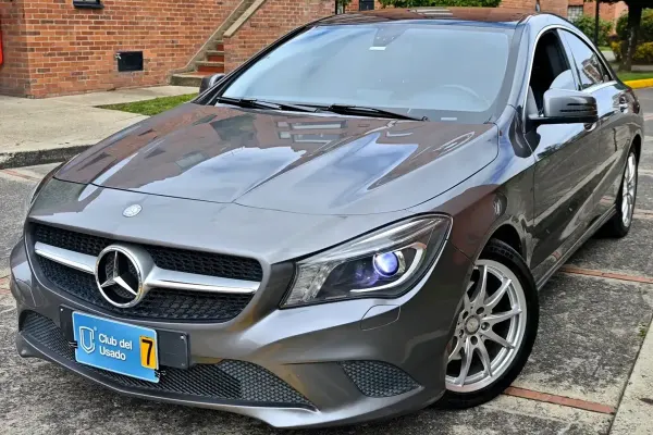 Mercedes-Benz Clase CLA 1.6 Limited Plus — vista principal