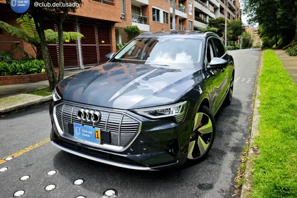 Audi E-tron Prestige — vista principal