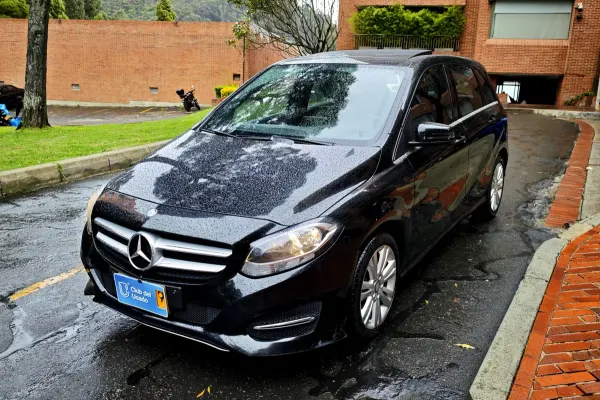 Mercedes-Benz Clase B 1.6 Blueefficiency — vista principal